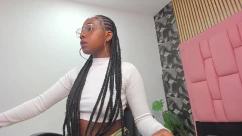 Snapshot of alice_rouusse chatting on September 9, 12:16 pm alice_rouusse online show from September 9, 12:16 pm