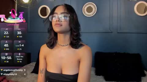 Snapshot of alice_simmons chatting on September 24, 4:39 pm alice_simmons online show from September 24, 4:39 pm