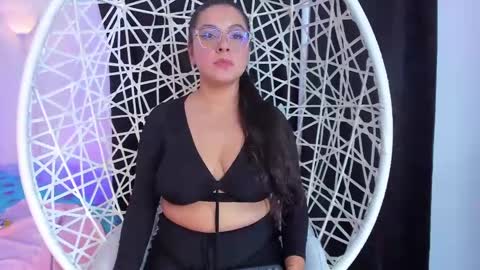 alice_summer1 online show from March 30, 11:37 pm