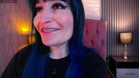 Alice online show from May 1, 9:18 pm
