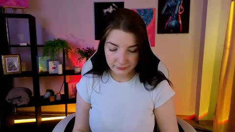 alicechanell online show from May 17, 4:33 am