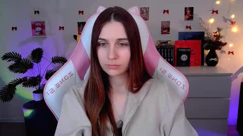 alicecharmy online show from February 20, 1:23 pm