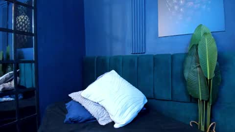 Alice online show from March 31, 4:40 pm