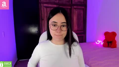 Aliceee  ..   97YP9VWGZHrefnav wishlist lists 1 online show from June 12, 12:13 pm