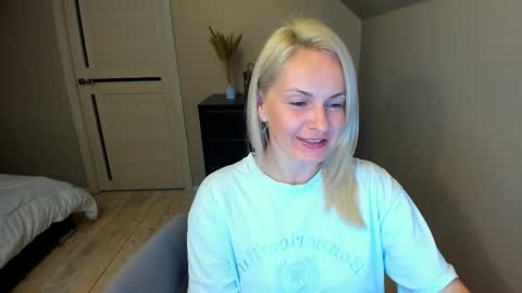 Alicee online show from October 13, 7:49 pm