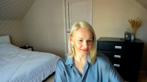 Alicee online show from November 14, 7:19 am