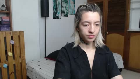 alicee_logan_ online show from May 27, 2:52 am