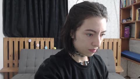 alicee_logan_ online show from December 21, 1:47 am