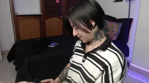 alicee_logan_ online show from October 8, 1:54 am