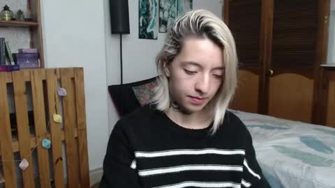 alicee_logan_ online show from May 3, 2:15 am