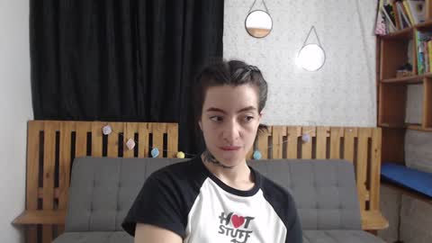 alicee_logan_ online show from December 13, 1:15 am
