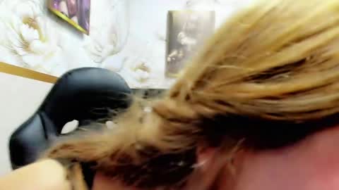 alicee online show from May 12, 9:21 pm