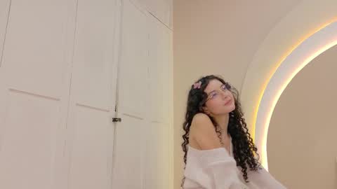 Snapshot of alicee_rodriguez chatting on September 10, 8:09 pm alice online show from September 10, 8:09 pm