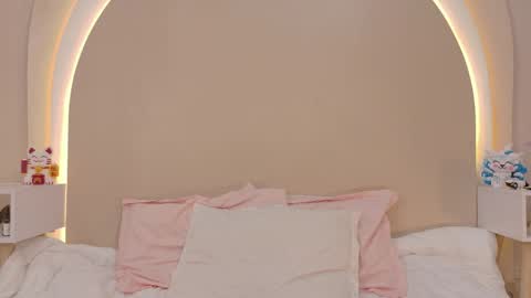 alice online show from April 9, 5:07 pm