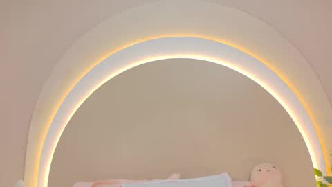 alice online show from October 28, 6:35 pm