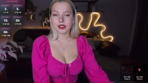 Snapshot of alicefreman chatting on January 16, 9:48 am Alice online show from January 16, 9:48 am
