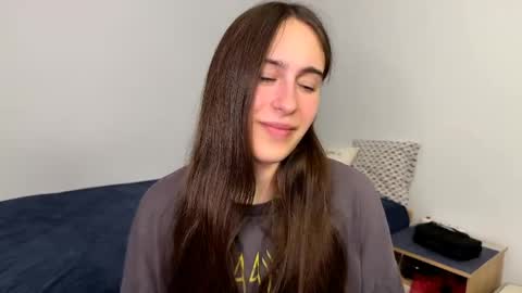 alicekollt online show from May 19, 6:59 pm