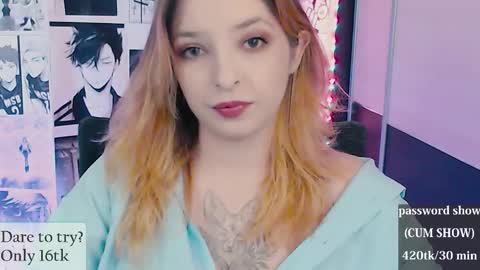 aliceriddle1 online show from December 21, 1:54 am