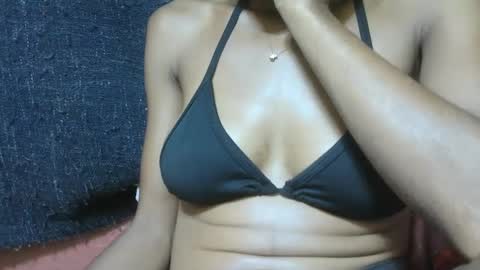 alicia253177 online show from March 3, 6:31 am