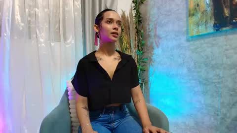 Salome online show from May 15, 1:25 pm