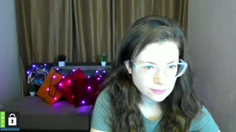 Alicia online show from January 23, 6:35 pm