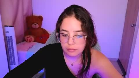 alison online show from April 16, 9:39 pm