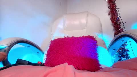 Alicia Kyse  online show from December 12, 3:10 am