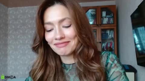 Alicia online show from November 27, 8:50 am