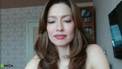 Alicia online show from April 4, 8:57 am