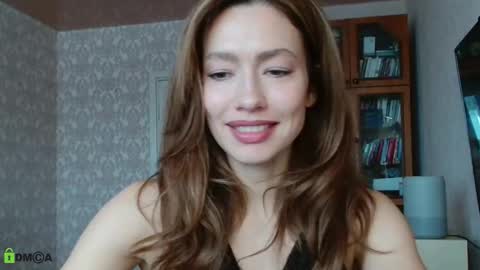 Alicia online show from December 15, 7:35 am