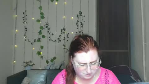 Alicia online show from May 14, 6:41 am