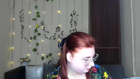 Alicia online show from May 8, 5:43 am