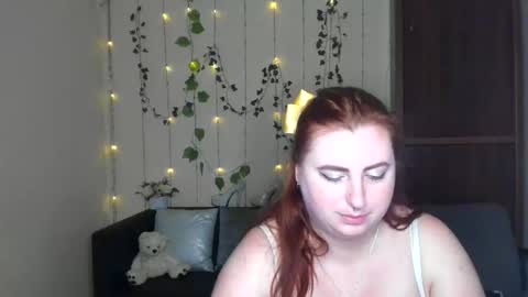 Alicia online show from May 22, 11:30 am
