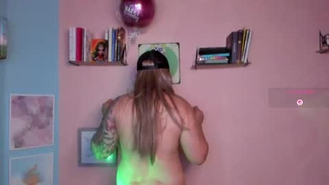 Jennyfer online show from May 15, 9:39 pm