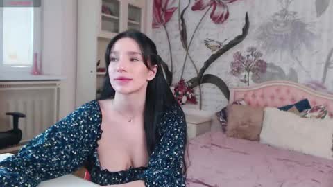 Veronica online show from October 10, 12:43 pm