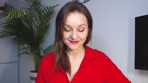 Snapshot of alicialux chatting on January 7, 8:13 am Alicia online show from January 7, 8:13 am