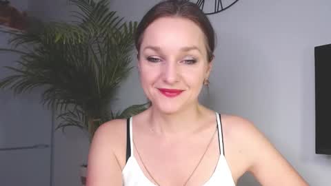 Snapshot of alicialux chatting on January 23, 8:04 am Alicia online show from January 23, 8:04 am