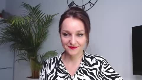 Snapshot of alicialux chatting on January 8, 7:55 am Alicia online show from January 8, 7:55 am