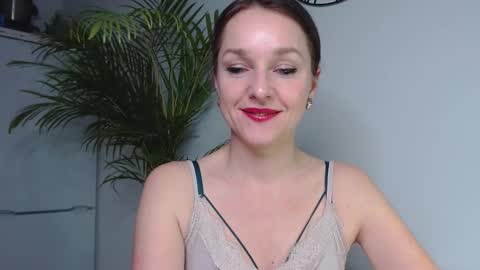 Snapshot of alicialux chatting on December 19, 3:41 pm Alicia online show from December 19, 3:41 pm