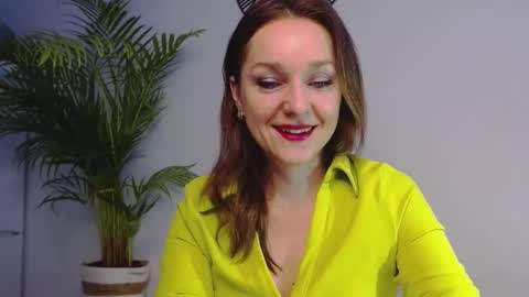 Snapshot of alicialux chatting on January 6, 8:03 am Alicia online show from January 6, 8:03 am