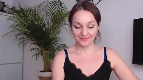 Snapshot of alicialux chatting on February 11, 10:36 am Alicia online show from February 11, 10:36 am