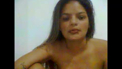 luisa online show from February 5, 3:02 am