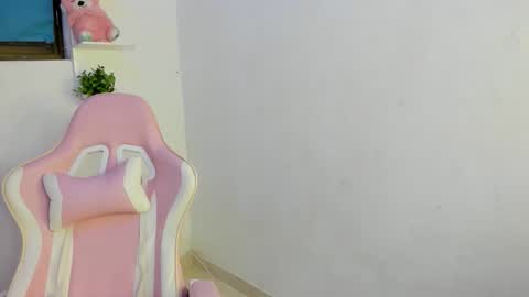 luisa online show from October 16, 4:15 am