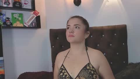 aliekhandra online show from April 19, 1:44 pm