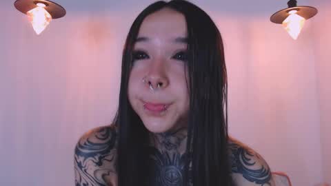    online show from May 26, 11:31 am