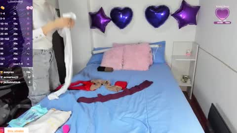 Snapshot of alien_universe chatting on January 30, 5:09 am Aiko  Independent Model  online show from January 30, 5:09 am