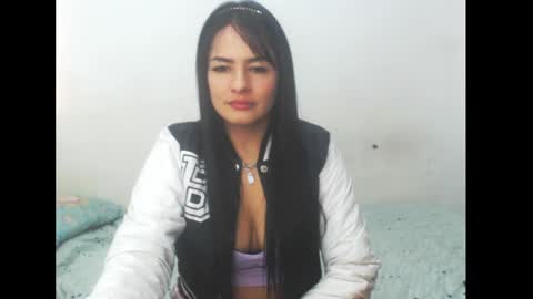 Snapshot of aliice_rossee chatting on January 22, 2:26 am aliice_rossee online show from January 22, 2:26 am