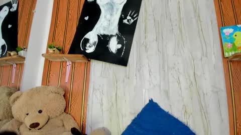 alika online show from November 29, 5:50 pm