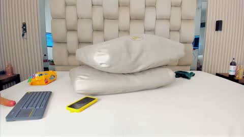  ALIKA BROWN  online show from March 18, 7:13 am