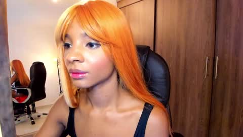 Snapshot of alika_houston chatting on February 1, 6:32 am IG Alik nasso online show from February 1, 6:32 am